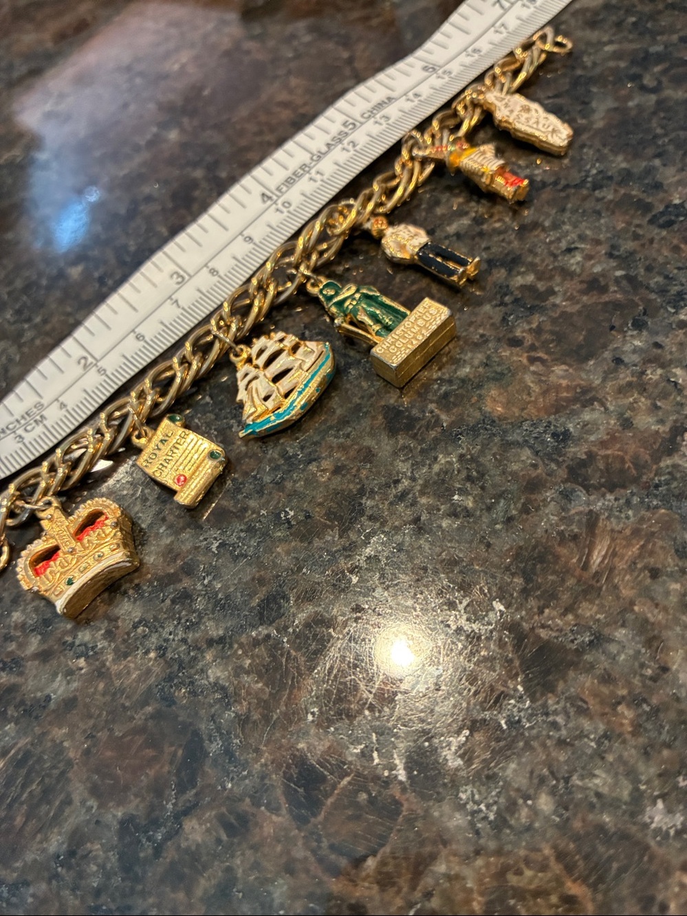 EUC, Unique Gold-Tone Women’s Charm Bracelet with Enamel Gold-Tone Figures.  7”